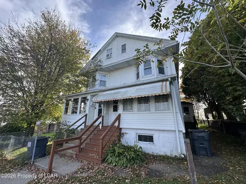 628 Hemlock St, Freeland, PA 18224