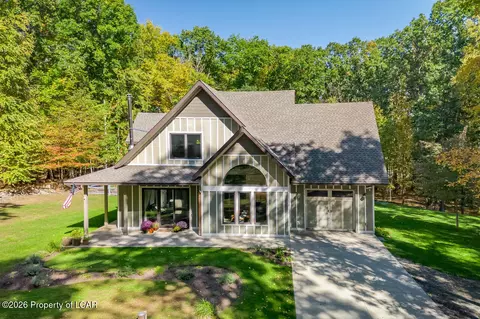 292 Vineyard Ln, Falls, PA 18615
