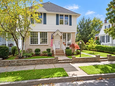 829 Anthracite Ave, Kingston, PA 18704