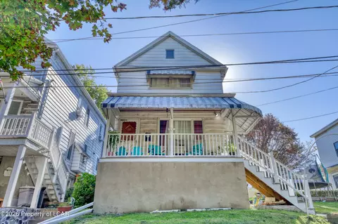 17 Evans Ln, Wilkes Barre Township, PA 18702