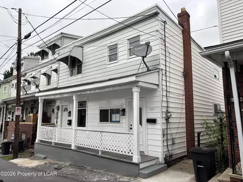 333 S Apple St, Mount Carmel, PA 17851