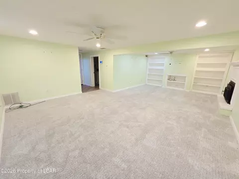 Living - 915 Park Ave, Shavertown, PA 18708 photo 7 of 8
