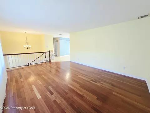 Living - 915 Park Ave, Shavertown, PA 18708 photo 3 of 8