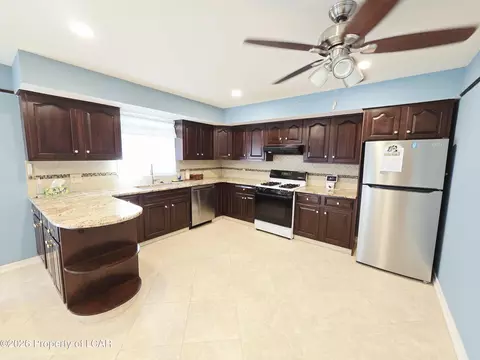 Kitchen - 915 Park Ave, Shavertown, PA 18708 photo 2 of 3