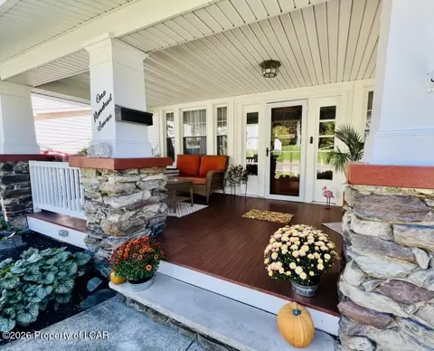 Exterior - 107 E Center St, Shavertown, PA 18708 photo 2 of 7