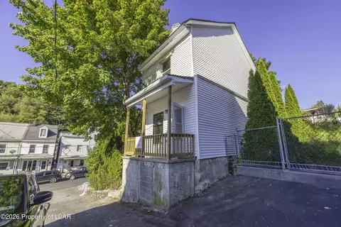 235 N Highland St, Shenandoah, PA 17976