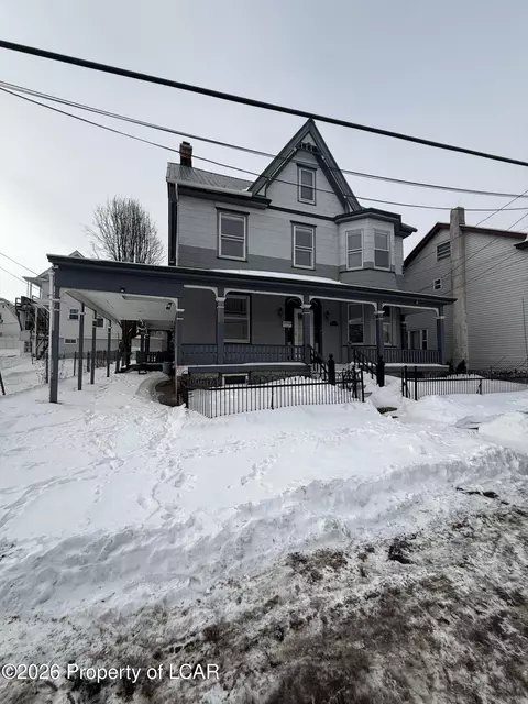 418 E Mine St, Hazleton, PA 18201