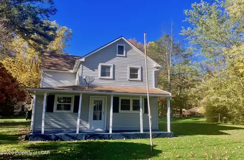 128 2nd St, Harveys Lake, PA 18618