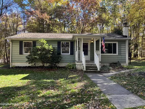 2217 State Route 29 Hwy, Hunlock Creek, PA 18621