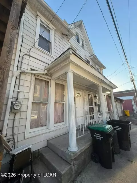246 W Rowe St, Tamaqua, PA 18252