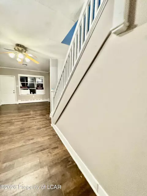 317 S Jardin St, Shenandoah, PA 17976