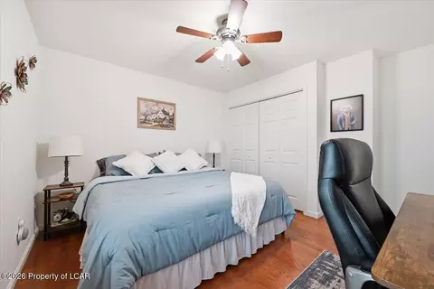 Bedroom - 10 Spur Ln, Hazleton, PA 18202 photo 2 of 8