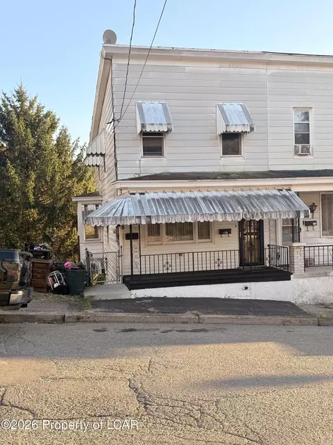 236 Brown St, Tamaqua, PA 18252