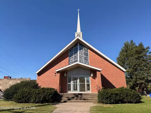 36 Zerby Ave, Edwardsville, PA 18704