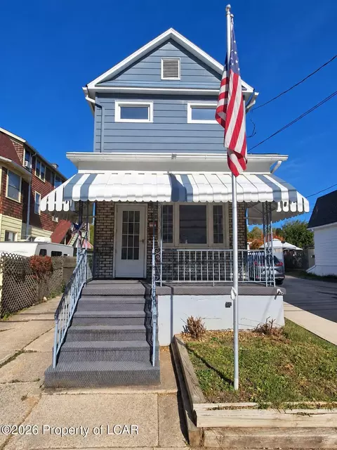 34 Knox St, Wilkes Barre, PA 18706