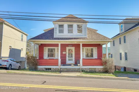 209 Robert St, Nanticoke, PA 18634