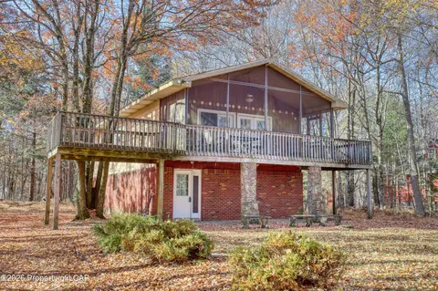 200 Birch Dr, Blakeslee, PA 18610