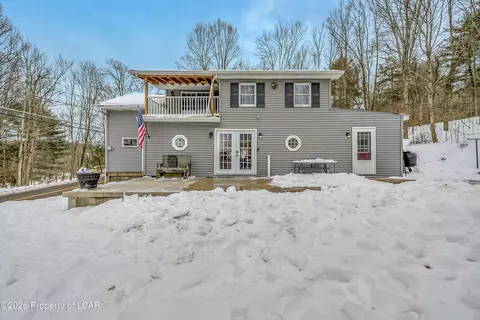 406 Reyburn Rd, Shickshinny, PA 18655