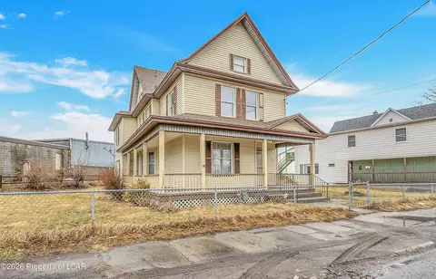 905 Albright Ave, Scranton, PA 18508