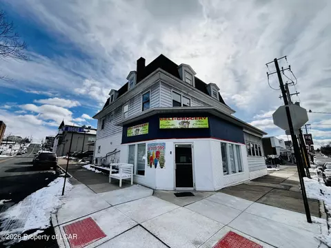 1 W Broad St, Nanticoke, PA 18634