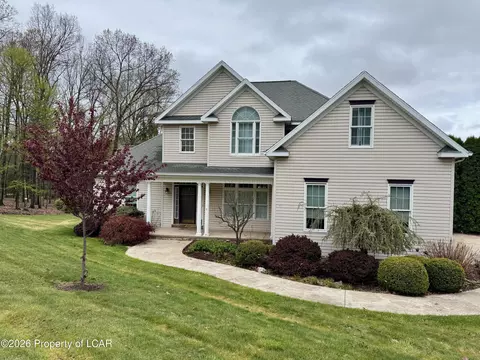 121 Jeffrey Dr, Sugarloaf, PA 18249