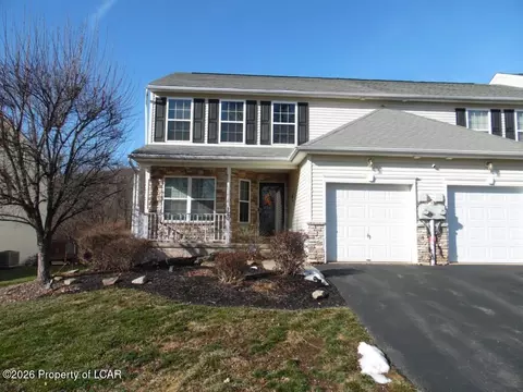 120 S Chestnut Dr, Drums, PA 18222
