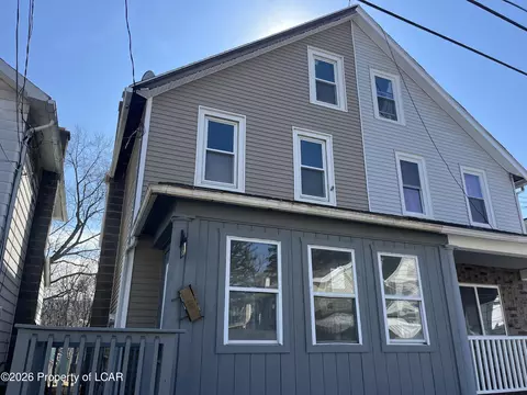 66 Spruce St, Wilkes-barre, PA 18702