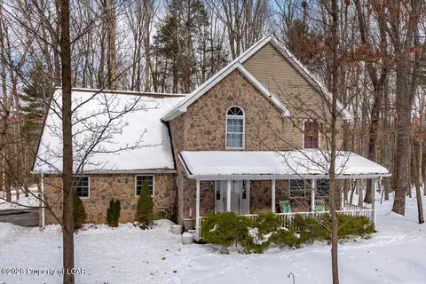 Exterior - 2 Arrowhead Dr, Hazleton, PA 18202 photo 4 of 8