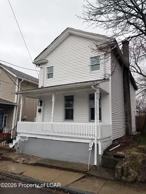 14 Phoenix St, Wilkes-barre, PA 18702