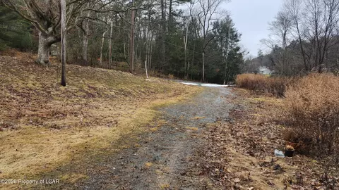 729 Sutton Creek Rd, Exeter, PA 18643