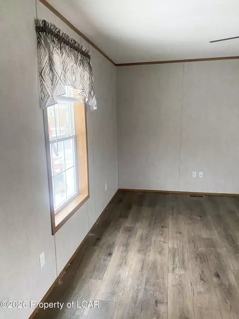 77 3rd Ln, Berwick, PA 18603 photo 9