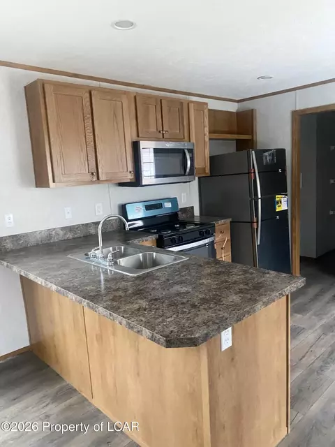 77 3rd Ln, Berwick, PA 18603 photo 2