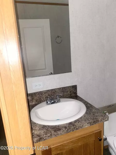 77 3rd Ln, Berwick, PA 18603 photo 16