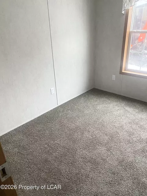 77 3rd Ln, Berwick, PA 18603 photo 15