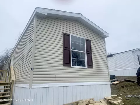 75 3rd Ln, Berwick, PA 18603