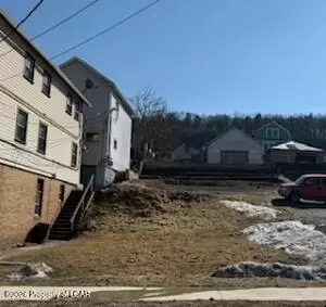 81 W Main St, Nanticoke, PA 18617