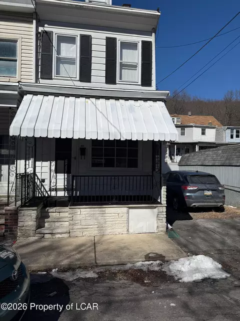 1419 E Market St, Mahanoy City, PA 17948