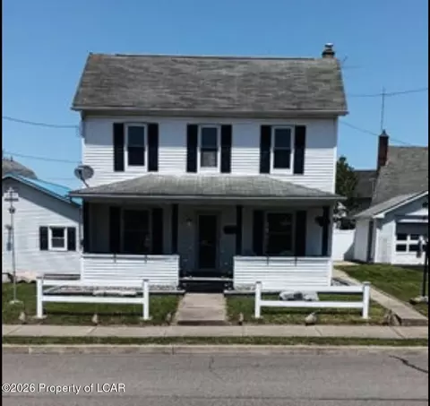 1117 Spring Garden Ave, Berwick, PA 18603