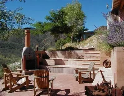 135 Dundee Pl, Jerome, AZ 86331 photo 1