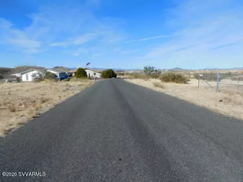 20157 E Cholla Dr, Mayer, AZ 86333 photo 2