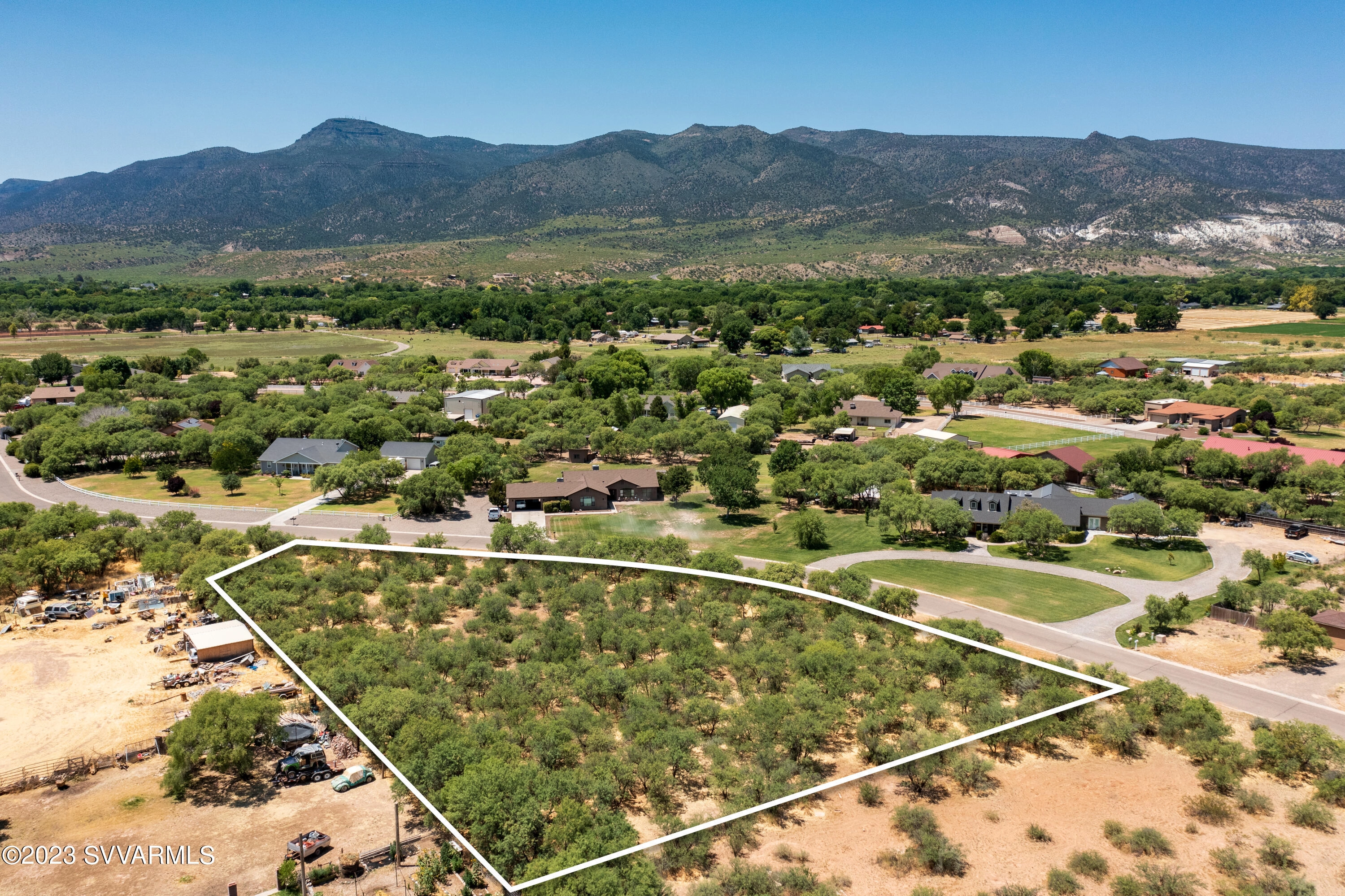 2087 S Diamond Crk Ln