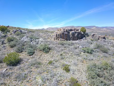 00 Evergreen Tr, Mayer, AZ 86333