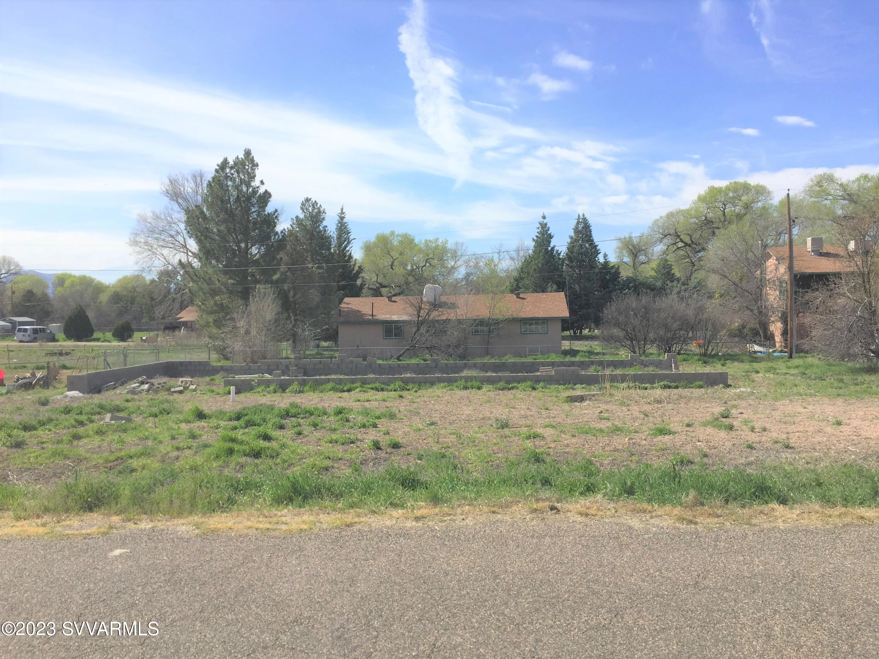 3405 E Mesquite Tr  