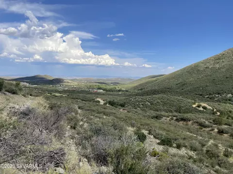 4 Hawk Mountain Tr, Mayer, AZ 86333 photo 2