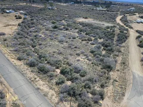 8275 S Bristol Blvd, Kirkland, AZ 86332