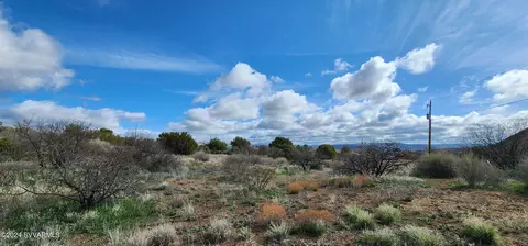 20603 E Mesa Verde Rd, Mayer, AZ 86333 photo 12