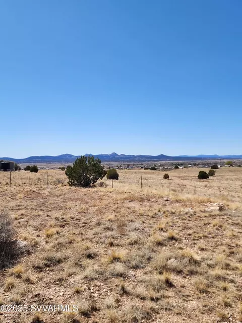151 E Melody Dr, Paulden, AZ 86334 photo 8