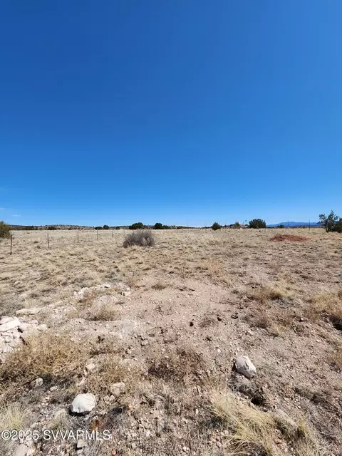 151 E Melody Dr, Paulden, AZ 86334 photo 4