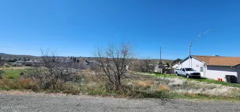 20235 E Mesa Verde Rd, Mayer, AZ 86333