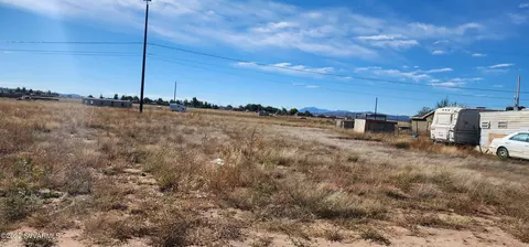 413 W Baja Rd, Paulden, AZ 86334